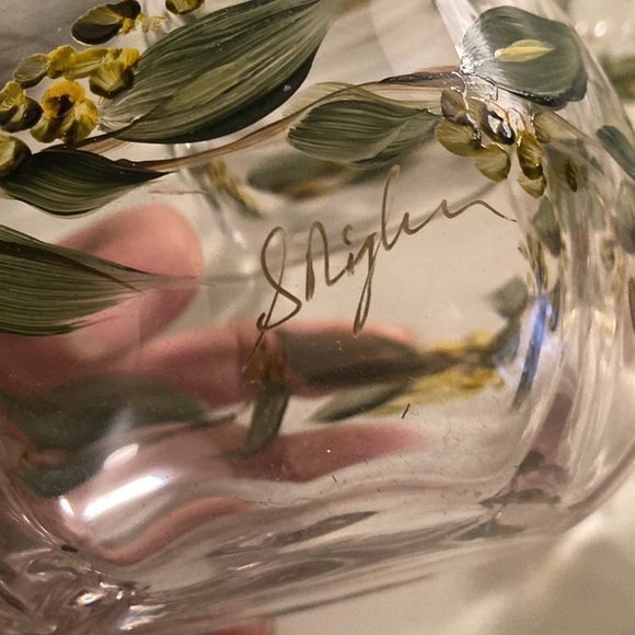 Vtg Hand Painted Large Glass Bowl with 4 matching serving bowls artist signed - Picture 3 of 9